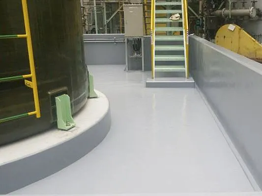 ポリウレア施工現場（株式会社 吉田技工 自社実績）