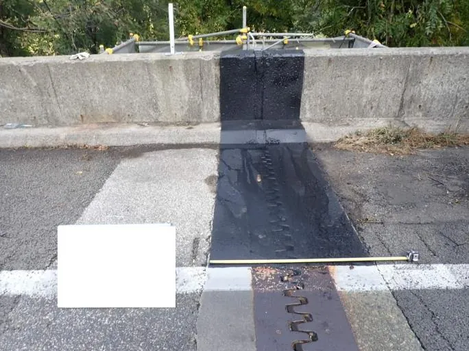 高速道路壁高欄防水の用途参考